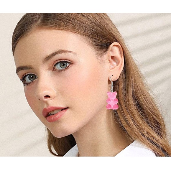 🆕 Gummy Bear Charm Dangle Earrings - Picture 4 of 8